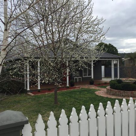 Pomegranate Guest House Healesville Exterior photo