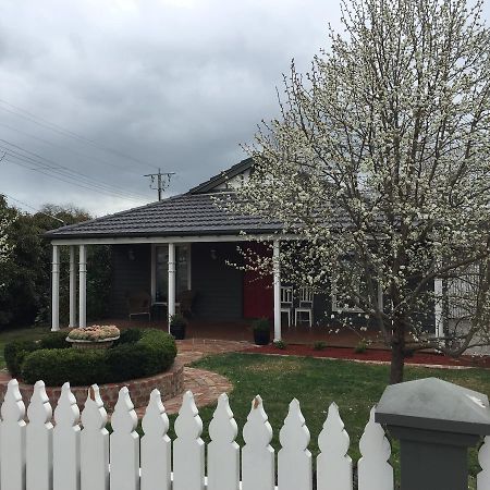 Pomegranate Guest House Healesville Exterior photo