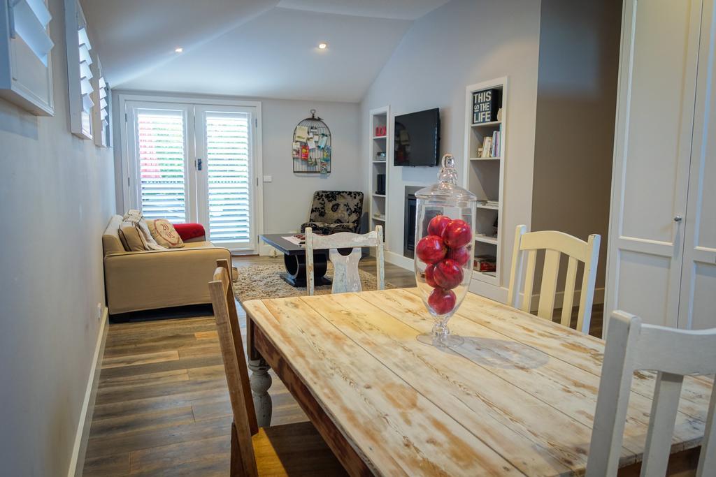 Pomegranate Guest House Healesville Room photo